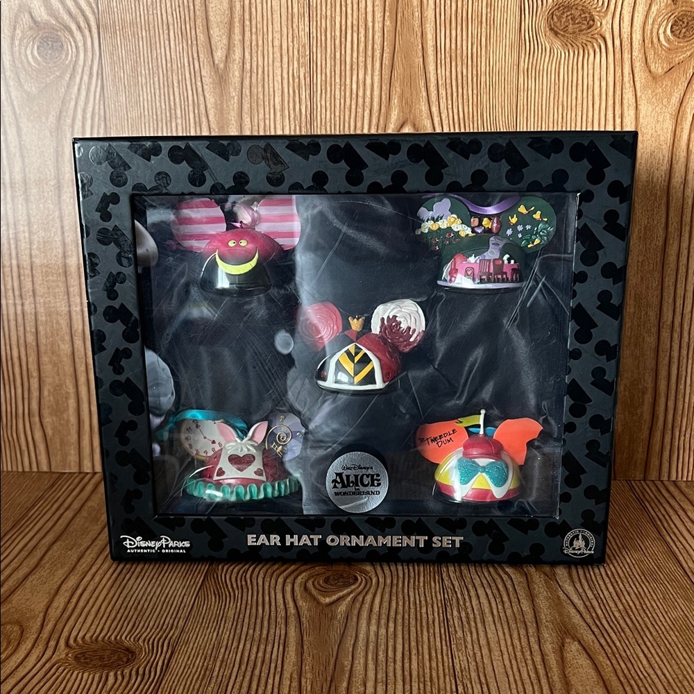EUC Disney Parks Exclusive Alice In Wonderland 5pc. Ear Hat Ornament Set